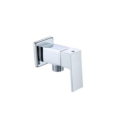 Square angle valve